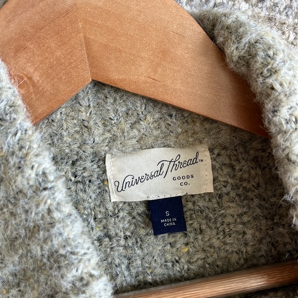 Sweater - Picture 2 of 3